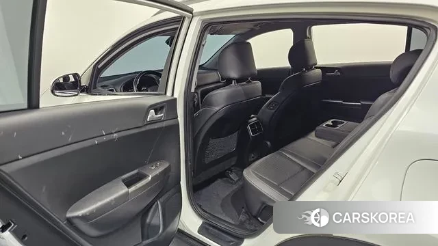 Kia Sportage The Bold 2021 Белый из Кореи, фото 2