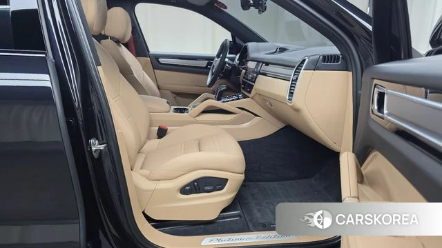 Porsche Cayenne (PO536) 2022 Черный из Кореи, фото 2