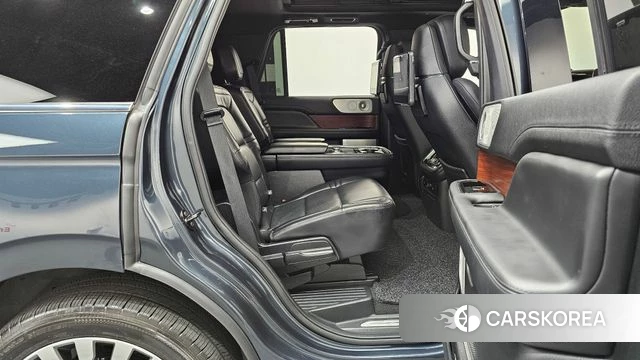 Lincoln Navigator 4th generation 2021 Серый из Кореи, фото 2