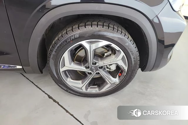 Geely Automobile Xingyue L 2025 Черный из Китая, фото 2