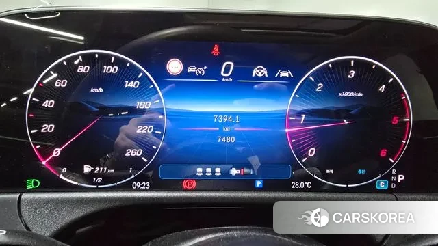 Mercedes-Benz E-Class W214 2024 Серебряный из Кореи, фото 2