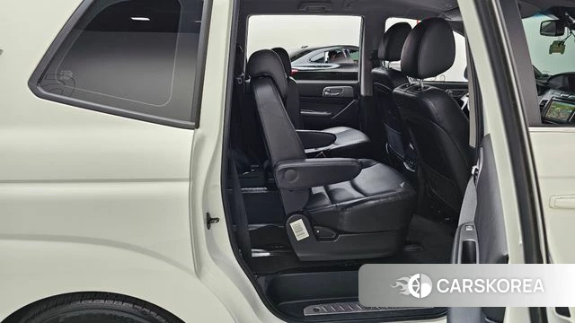 Ssangyong Korando Turismo 2018 Белый из Кореи, фото 2