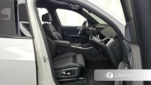 BMW X5 (G05) 2025 Белый из Кореи, фото 2