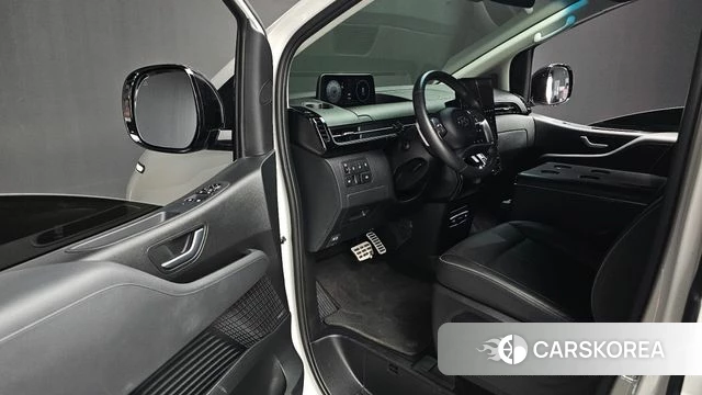 Hyundai Staria 2022 Белый из Кореи, фото 2