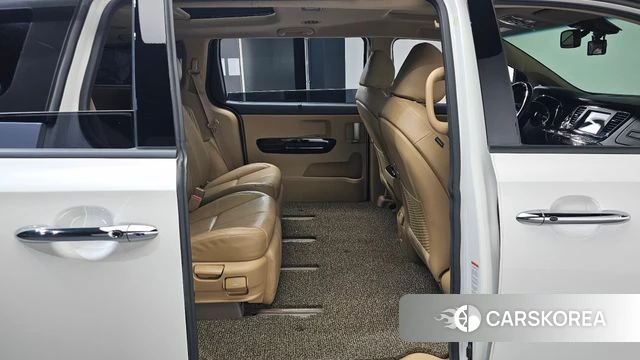 Kia The New Carnival 2018 Белый из Кореи, фото 2