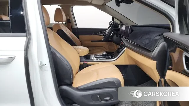 Kia Carnival 4th generation 2023 Белый из Кореи, фото 2