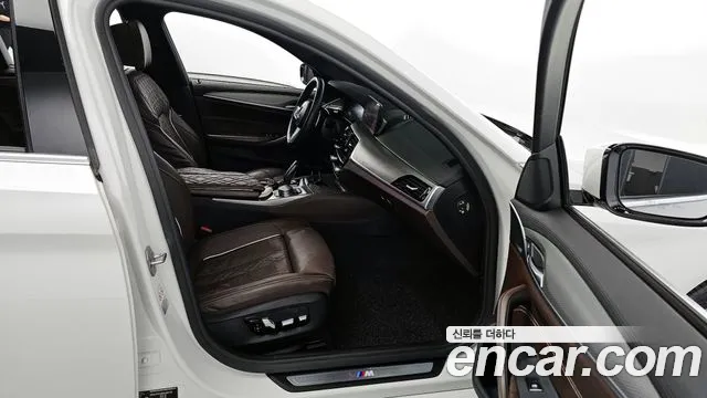 BMW 5 Series (G30) id 2698102 из Кореи 2