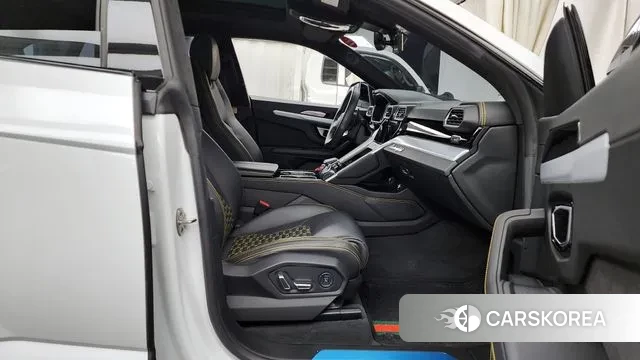 Lamborghini Urus 2020 Белый из Кореи, фото 2