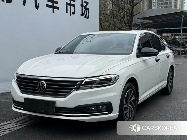 Volkswagen Lavida 2022 Белый из Китая, фото 2