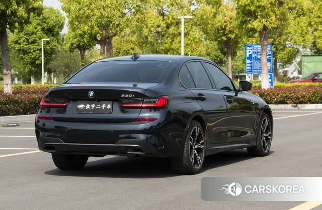 BMW 3 series 2022 Черный из Китая, фото 2