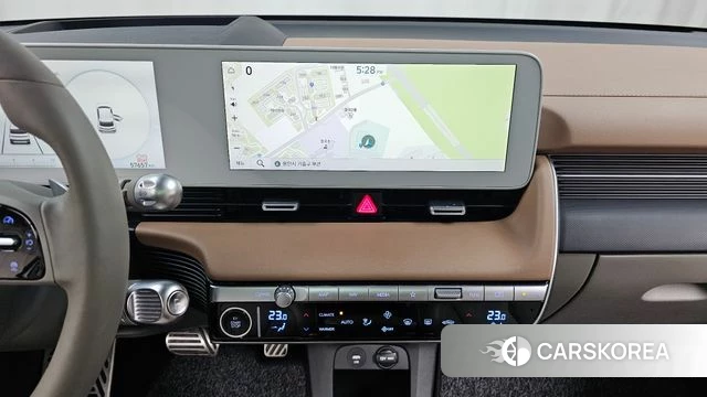 Hyundai Ionic 5 2024 Серебристо-серый из Кореи, фото 2