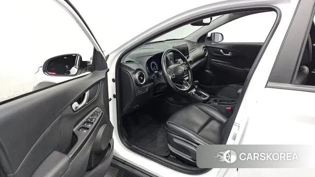 Hyundai The New Kona 2022 Белый из Кореи, фото 2