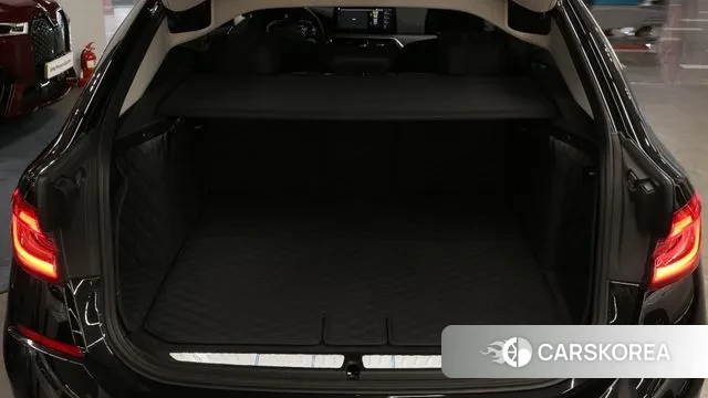 BMW 6 Series GT (G32) 2022 Черный из Кореи, фото 2