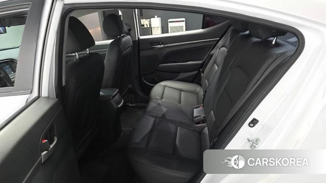 Hyundai Avante AD 2018 Белый из Кореи, фото 2
