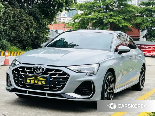 Audi A3 2026 Серебристо-серый из Китая, фото 2