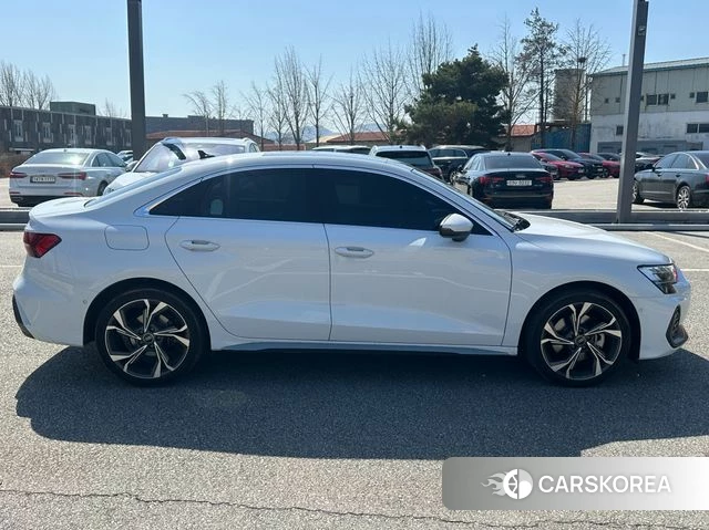 Audi A3 (8Y) 2025 Белый из Кореи, фото 2