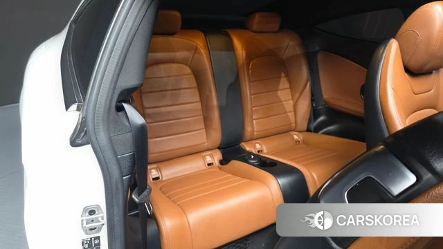 Mercedes-Benz C-Class W205 2019 Белый из Кореи, фото 2
