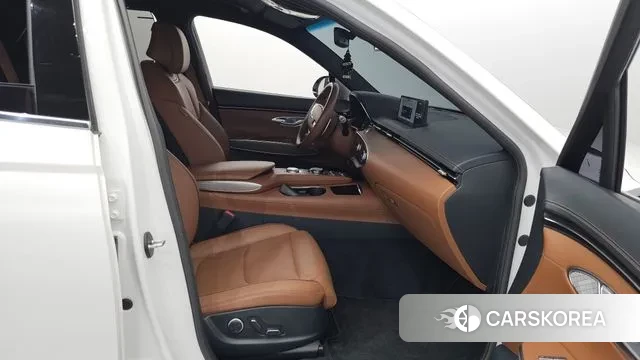 Genesis GV70 2021 Белый из Кореи, фото 2