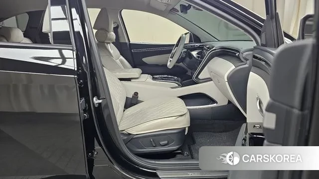 Hyundai Tucson (NX4) 2023 Черный из Кореи, фото 2