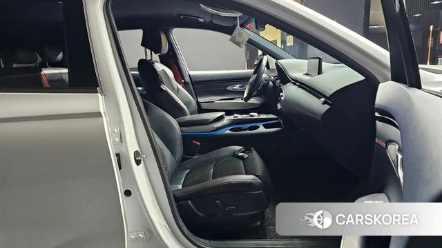 Genesis GV70 2021 Белый из Кореи, фото 2