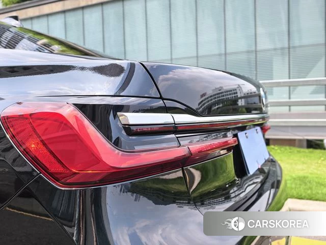 BMW 7 series 2021 Черный из Китая, фото 2