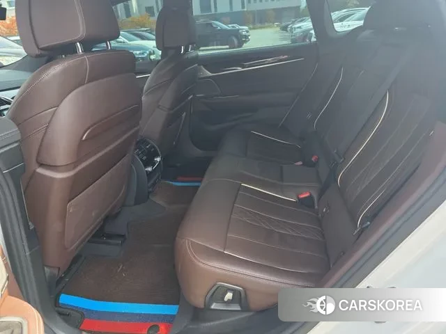 BMW 6 Series GT (G32) 2024 Белый из Кореи, фото 2