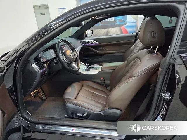 BMW 4 Series (G22) 2022 Черный из Кореи, фото 2