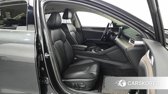 Kia K5 3rd generation 2023 Серый из Кореи, фото 2