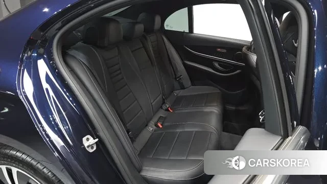 Mercedes-Benz E-Class W213 2022 Синий из Кореи, фото 2