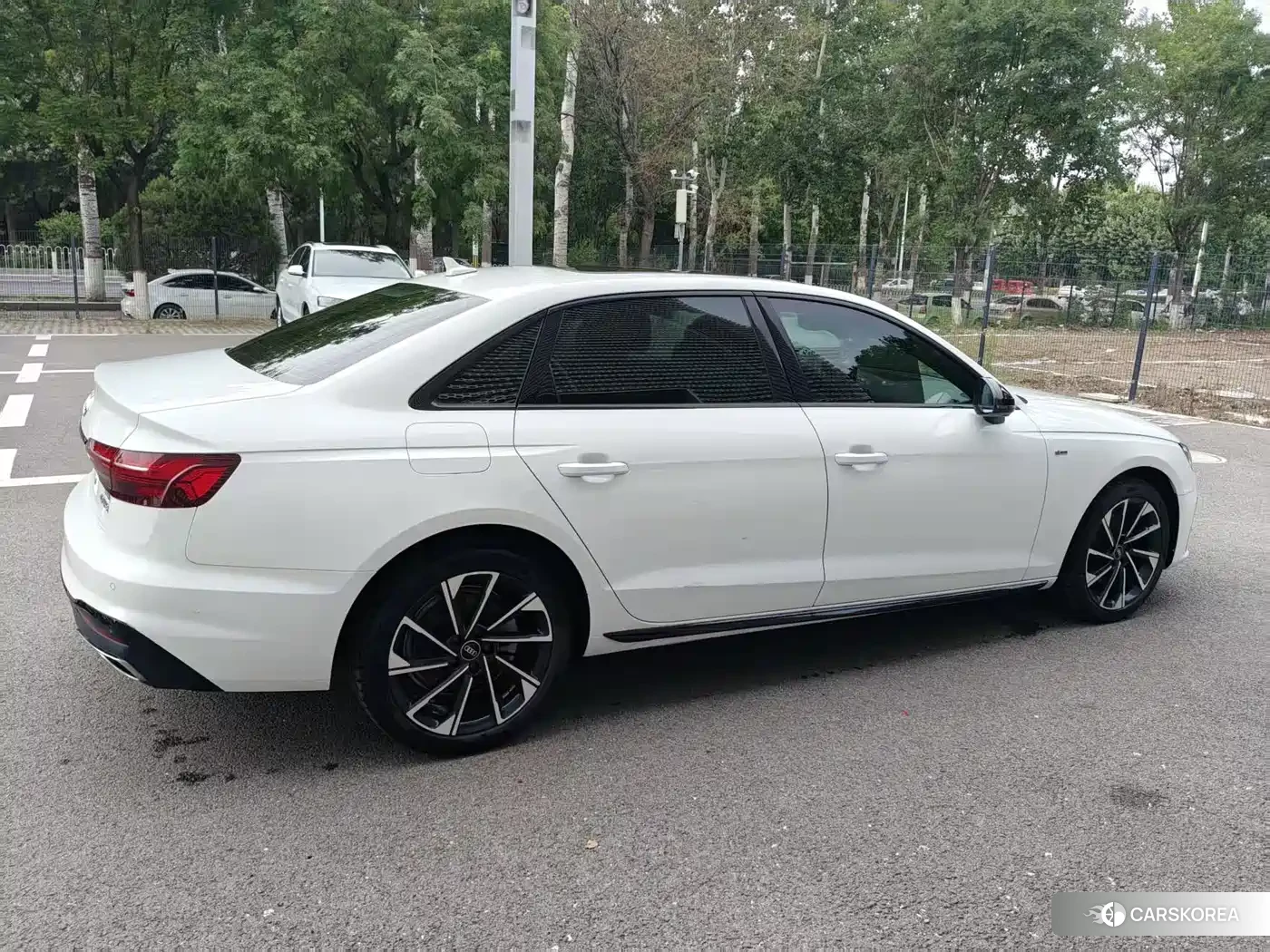 Audi A4L 2023 Белый из Китая, фото 2