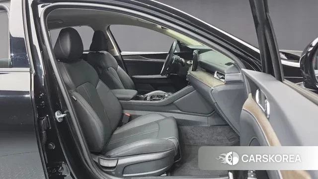 Kia K5 3rd generation 2023 Черный из Кореи, фото 2