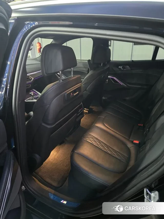 BMW X6 (G06) 2023 Черный из Кореи, фото 2