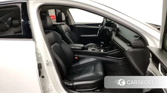 Kia The New K5 3rd generation 2024 Белый из Кореи, фото 2