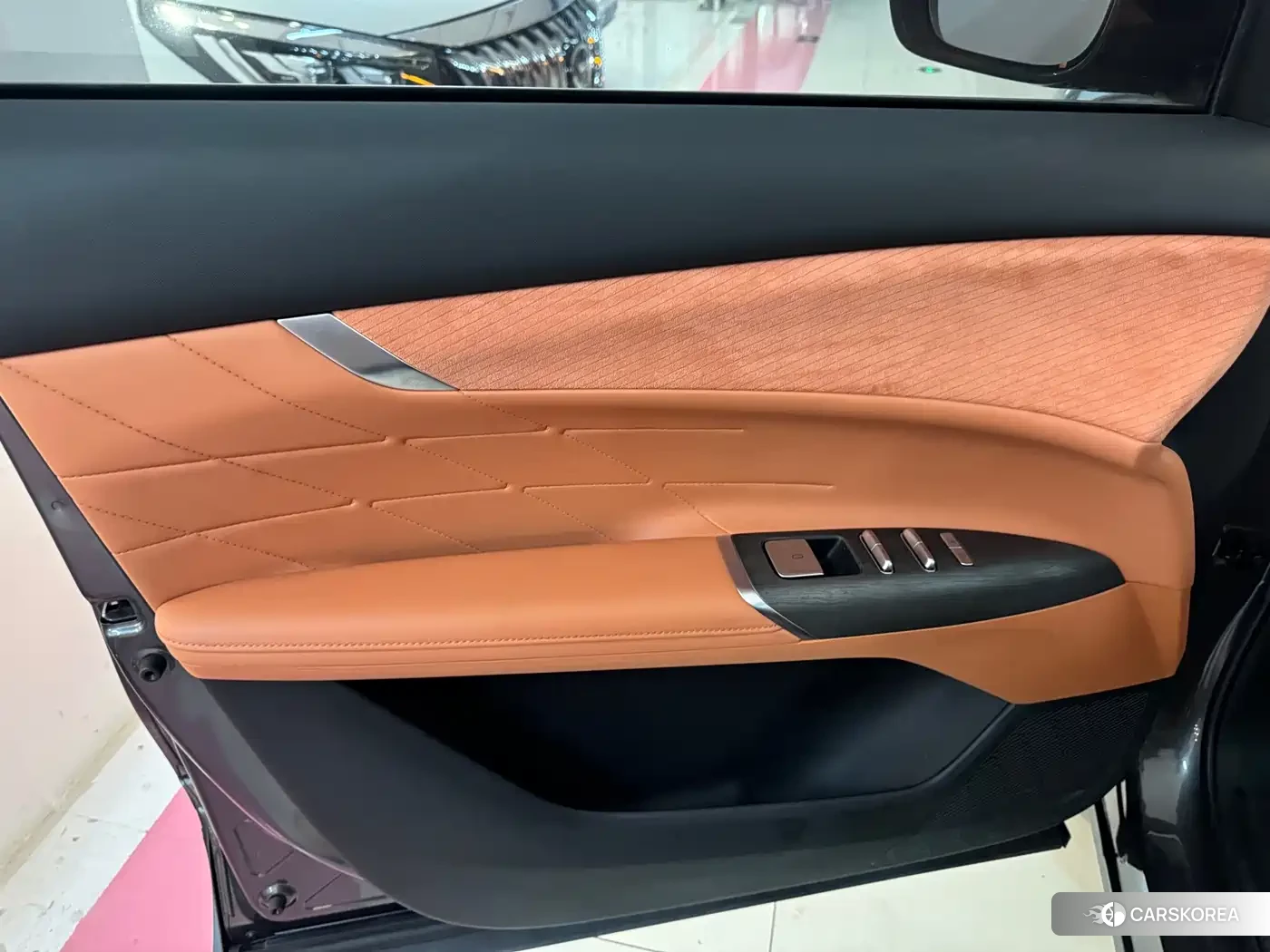 Chang'an Changan CS75PLUS 2025 Silver/gray из Китая, фото 2