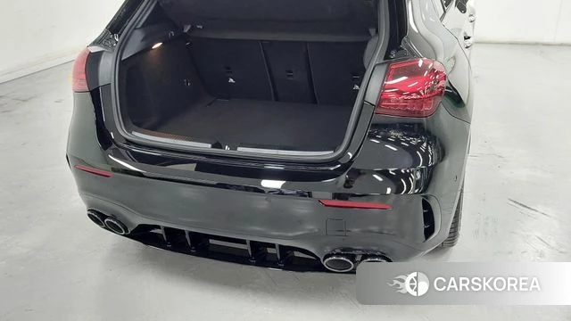 Mercedes-Benz A-Class W177 2024 Черный из Кореи, фото 2