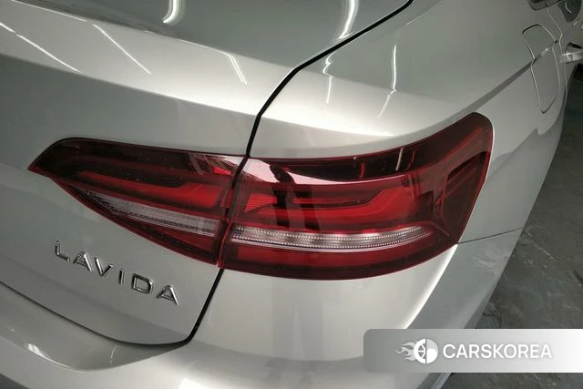 Volkswagen Lavida 2022 Темно-серый из Китая, фото 2