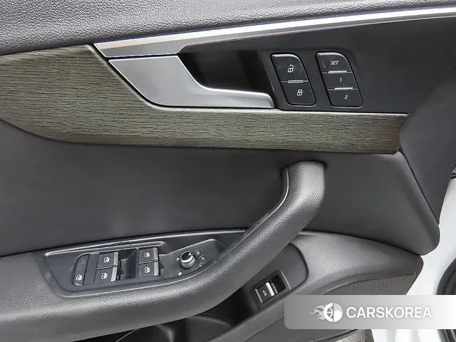 Audi A4 (B9) 2019 Белый из Кореи, фото 2