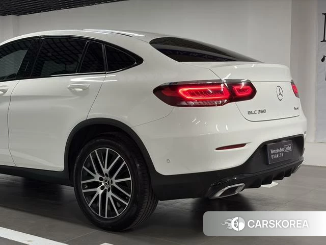 Mercedes-Benz GLC Coupe 2023 Белый из Китая, фото 2