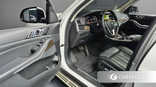 BMW X5 (G05) 2022 Белый из Кореи, фото 2