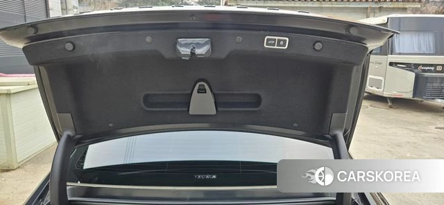 Hyundai Grandeur Hybrid (GN7) 2022 Черный из Кореи, фото 2