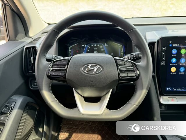 Hyundai ix35 2021 Темно-серый из Китая, фото 2