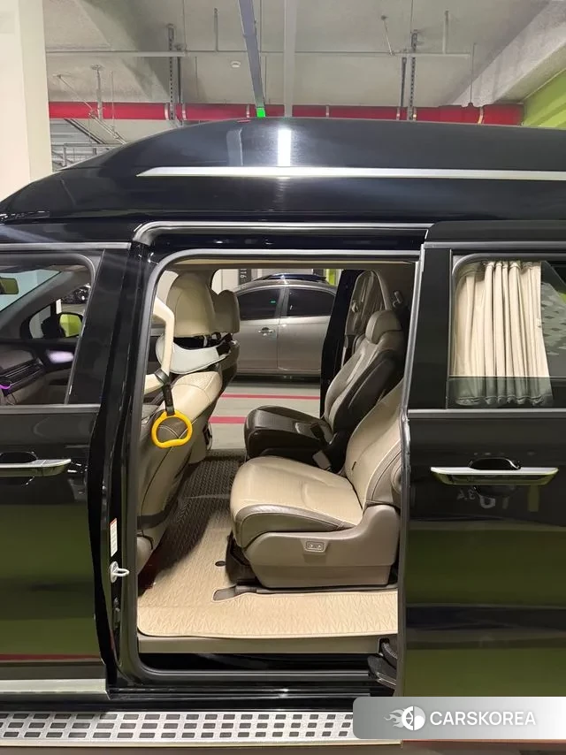 Kia Carnival 4th generation 2021 Черный из Кореи, фото 2