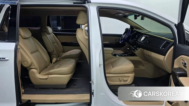 Kia The New Carnival 2018 Белый из Кореи, фото 2