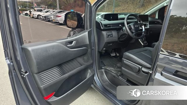 Hyundai Staria 2024 Черный из Кореи, фото 2