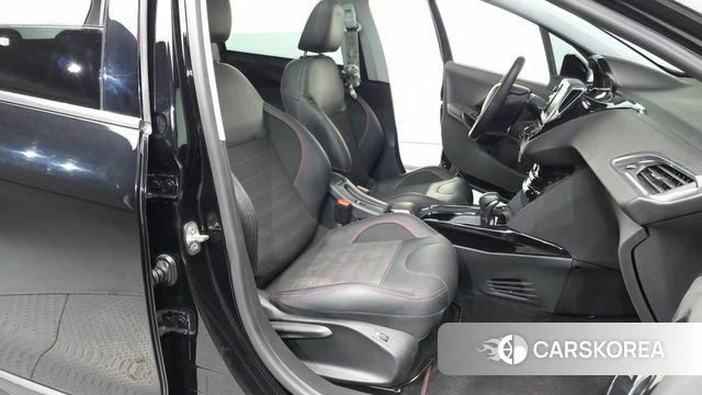 Peugeot 2008 2019 Черный из Кореи, фото 2