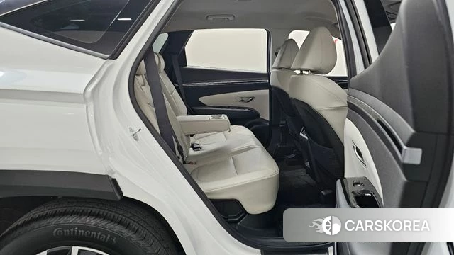 Hyundai Tucson Hybrid (NX4) 2022 Белый из Кореи, фото 2