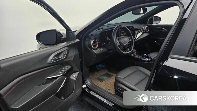 Chevrolet (GM Daewoo) Trax Crossover 2023 Черный из Кореи, фото 2