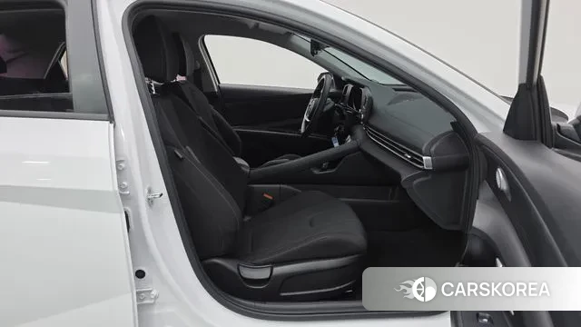 Hyundai Avante (CN7) 2021 Белый из Кореи, фото 2