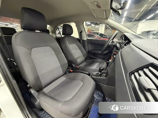 Volkswagen Santana 2021 Белый из Китая, фото 2