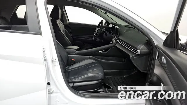 Hyundai The New Avante (CN7) 2023 Белый из Кореи, фото 2